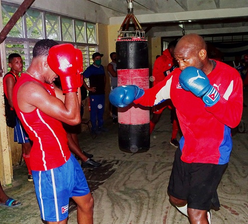 À Camagüey, les boxeurs cubains se préparent pour Tokyo 2021