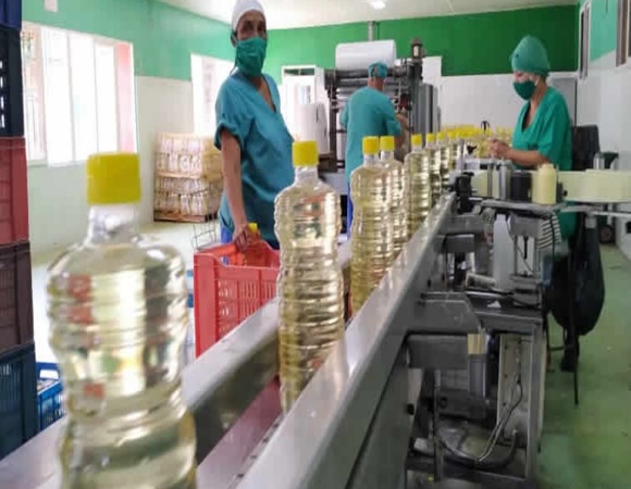 Fábrica de Vinagre y Vino Seco de Camagüey mantiene calidad y eficiencia productiva