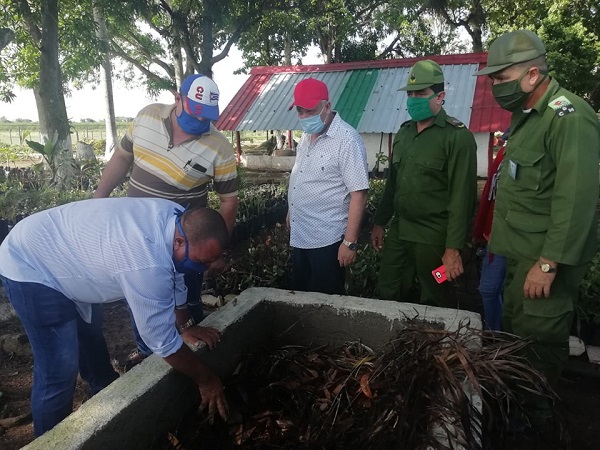 Viceprimer ministro Tapia Fonseca chequea en Camagüey programas alimentarios