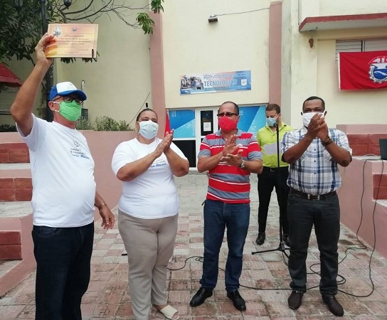 Otorgan reconocimiento Por las Sendas de Agramonte a Empresa de Turismo de Ciudad Santa María (+Fotos)