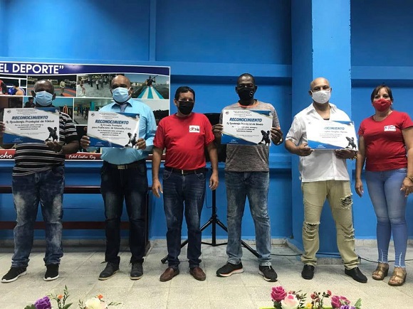 Reconocen labor de trabajadores e instituciones del Deporte en Camagüey (+ Fotos y Audio)