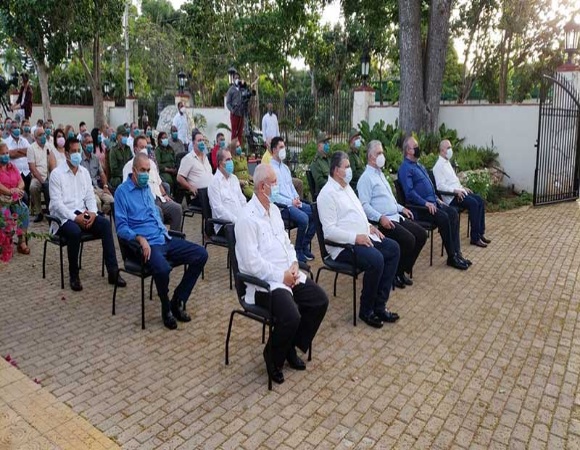 Participa presidente cubano en Acto Central por Aniversario 60 de la ANAP (+ Video)