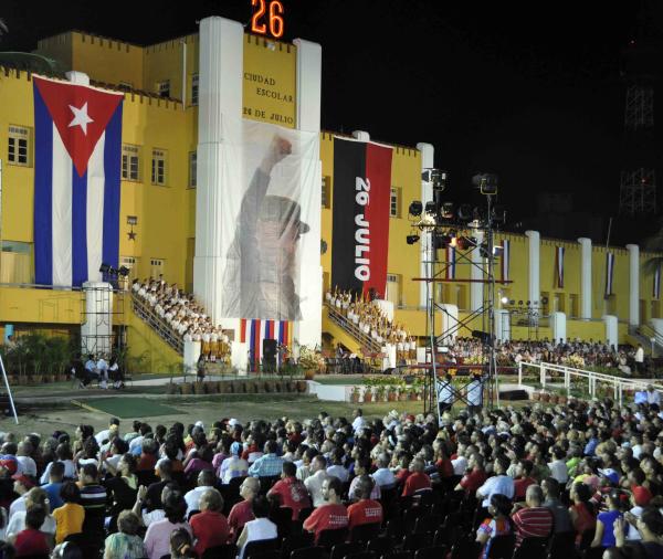 Raúl Castro reitera confianza en Santiago de Cuba  (+ Fotos y video)