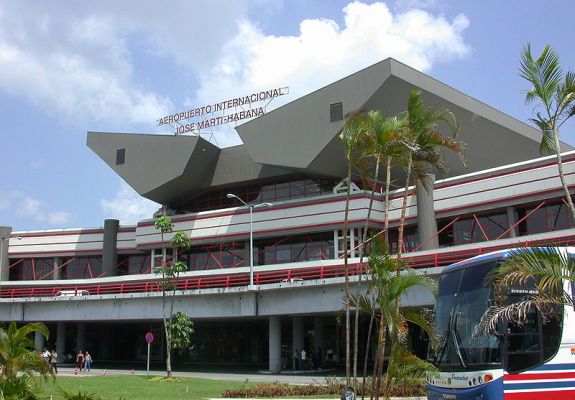 Reiniciará American Airlines vuelos regulares desde EE.UU. a la capital cubana