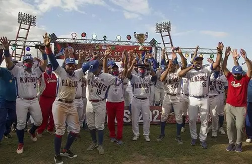 Felicita Presidente cubano al equipo de Granma, nuevo campeón nacional de béisbol (+ Post)