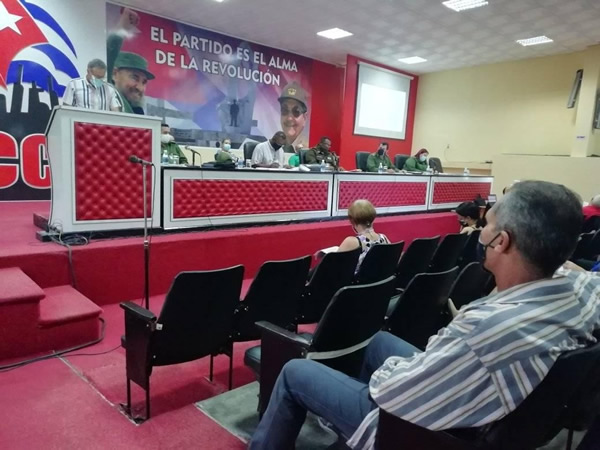 Chequean en Camagüey implementación de medidas para el control de la Covid-19