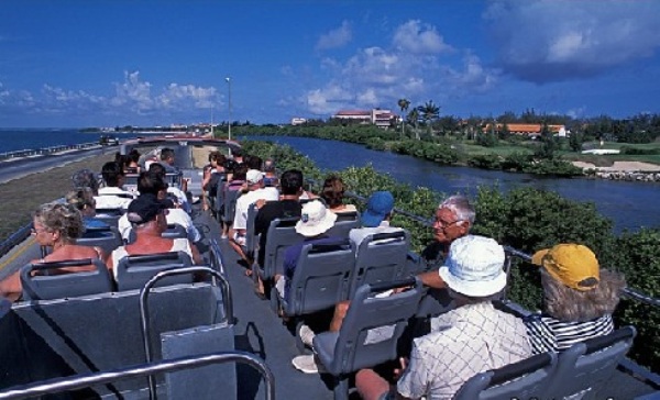 Cuba completa primer millón de turistas foráneos en este año