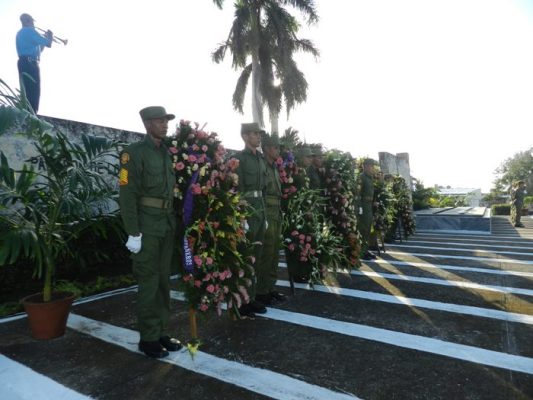 Homenaje en Camagüey a mártires internacionalistas caídos en defensa de la patria.