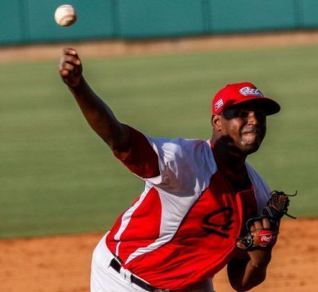Duquesne da a Cuba primera victoria en tope de Béisbol con EE.UU.