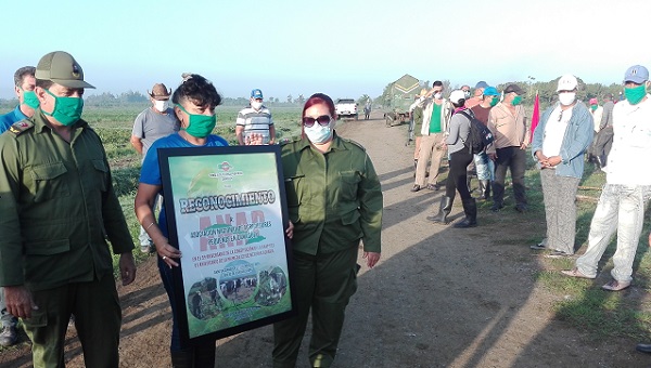 Reconocen labor de campesinos camagüeyanos en su día (+ Fotos)