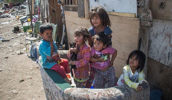 Carece de servicios de salud la mitad de la población mundial