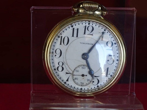 Inspección de relojes, una regla de oro en la tradición ferroviaria (+Fotos)