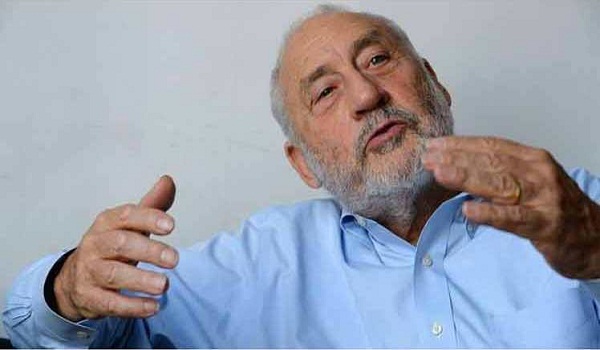 Reconoce Premio Nobel de Economía profundo malestar social en Latinoamérica