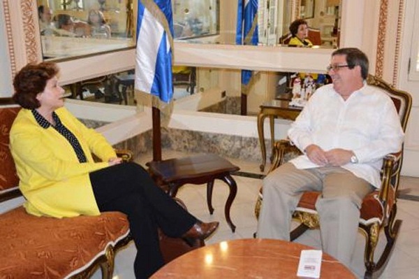 Dialogan en La Habana el Canciller cubano y Secretaria General de Flacso