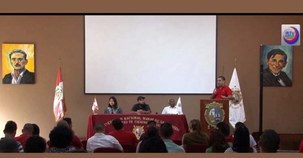 Consolidan hermandad jóvenes peruanos y cubanos