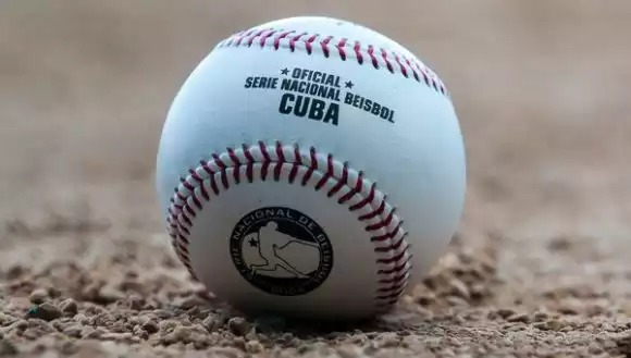 Comisión Nacional de Béisbol informa sobre sanción a pelotero Edilse Silva