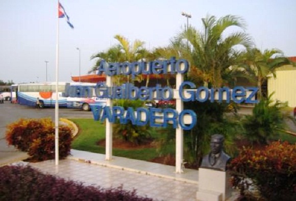 American Airlines reconoce eficiencia de aeropuerto en balneario cubano
