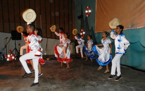 “Ajiaco de tinajón”, fiesta de tradiciones populares en Camagüey “Ajiaco de tinajón”, fiesta de tradiciones populares en Camagüey