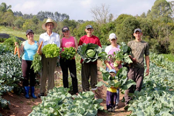 Propone la FAO incluir en planes nacionales a la agricultura familiar