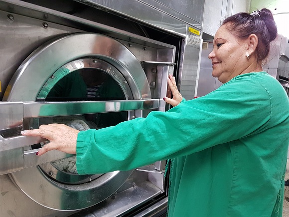 Mantiene mayor hospital camagüeyano programa de ahorro energético