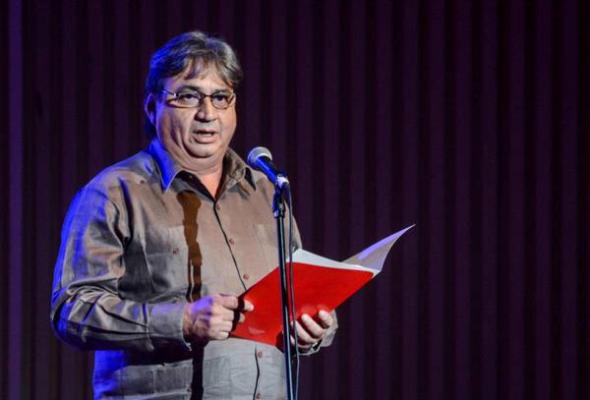 Envía Raúl Castro felicitación a Radio Rebelde por su aniversario 60 (+ Fotos)