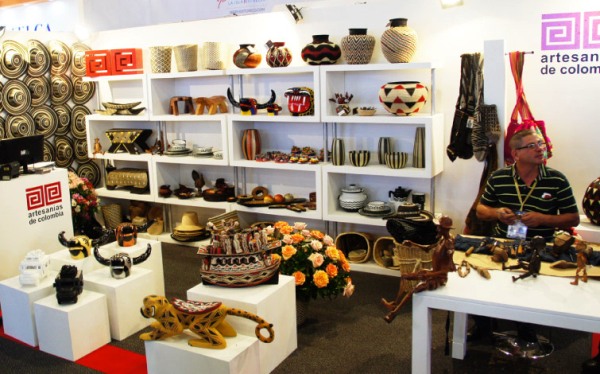Participa Cuba en Feria Internacional de Artesanías de Colombia