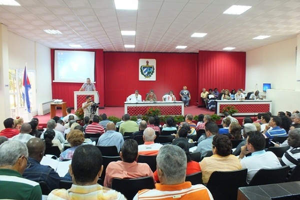 Evalúa prioridades y condena injerencia de Trump, Asamblea de Gobierno en Camagüey