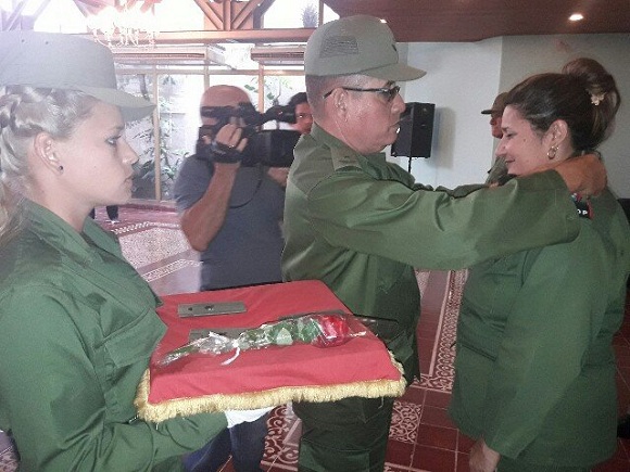 Ratifican milicianos camagüeyanos, en ceremonia de ascenso, compromiso con defensa de la Patria