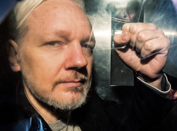 Cerrada en Suecia investigación contra Assange sobre caso de violación