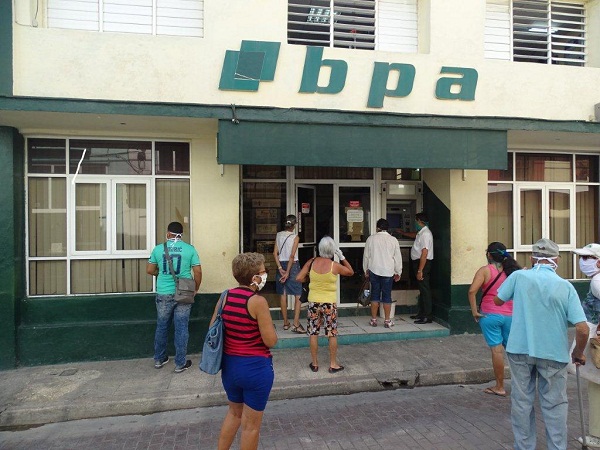 Garantiza el sistema bancario en Camagüey servicio a  jubilados (+ Fotos)