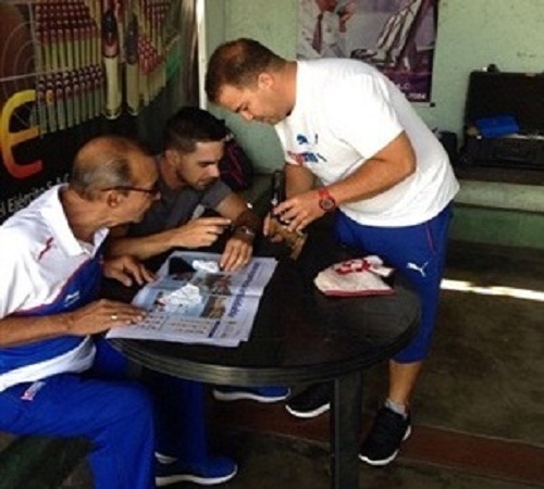 Atletas cubanos y su entrenador terminan cuarentena