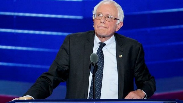 Considera Sanders una locura tener en EE.UU. un presidente como Trump