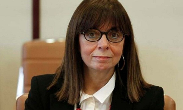 Por vez primera nominan en Grecia una mujer como candidata a presidenta