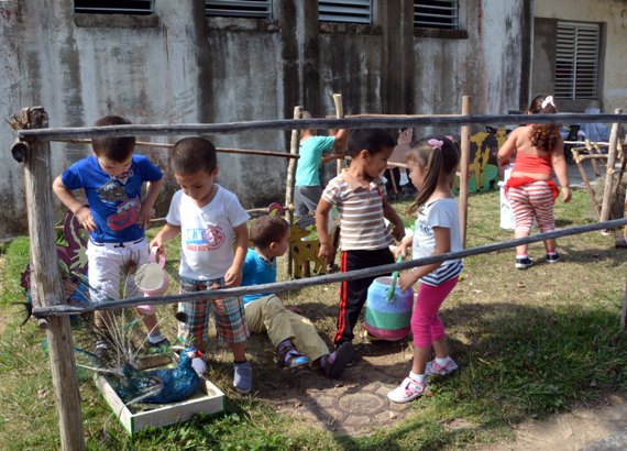 La formación integral desde pequeños, es un objetivo del sistema de Educación en Cuba.