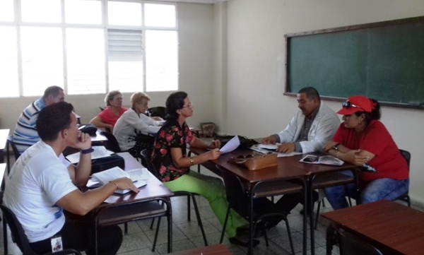 Evalúan en Camagüey programas de impacto socioeconómico  