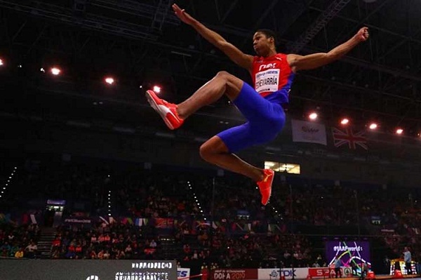 Camagüeyano Echevarría con salto dorado en Birminghan