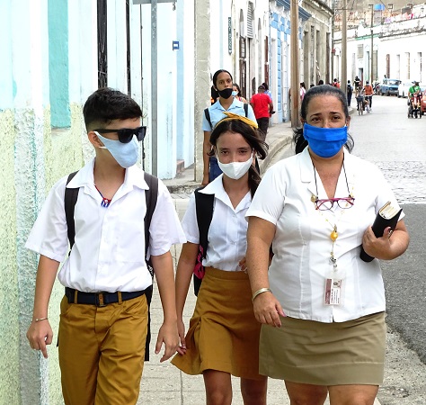 De nuevo a las aulas