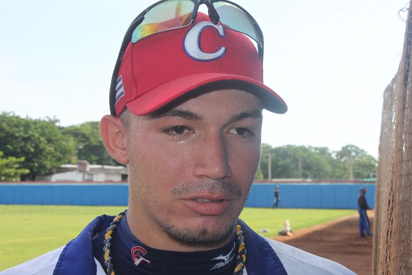 Leonel Segura, capitán del equipo: Teniendo en cuenta los partidos en Holanda, el entrenamiento con el Cuba y la actual preparación, tengo expectativas superiores para esta Serie.