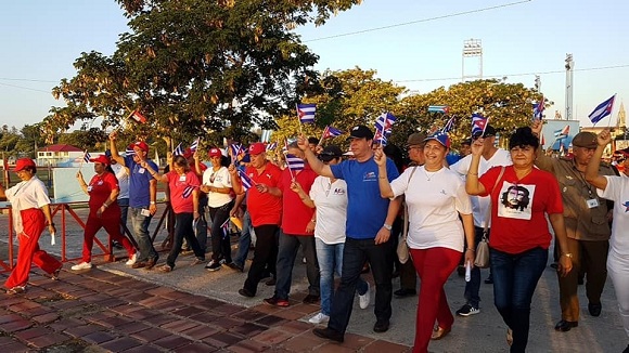 Marchan trabajadores camagüeyanos con la unidad como premisa (+Fotos)