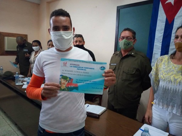 Reconocen en Camagüey fortalezas de los Destacamentos Mirando al Mar