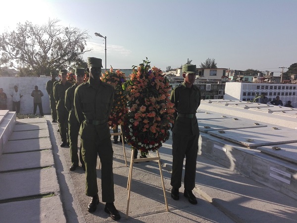 Siempre presentes los hijos de la Patria (+Video, Post y Fotos)
