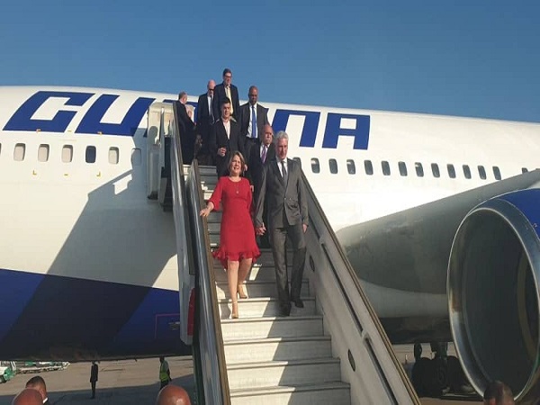 Presidente cubano en Argentina para toma de posesión de Alberto y Cristina Fernández (+ Fotos y Tuit)
