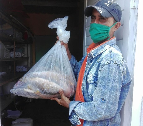 Pescadores santacruceños realizan donativo a instituciones de la Salud