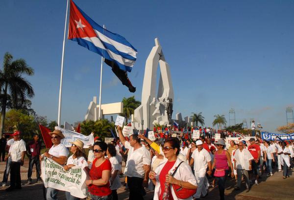 Alegres los camagüeyanos por su fiesta proletaria