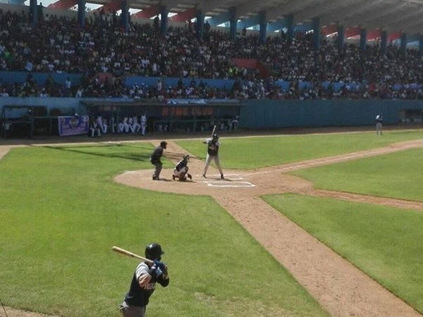 Camagüey por la victoria frente a Holguín en el estadio Cándido González (+ Post)