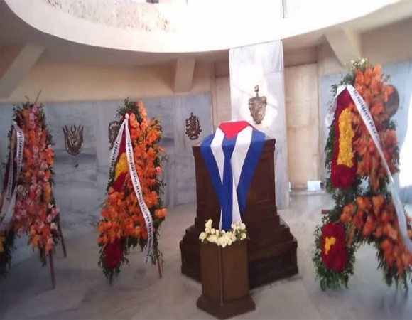 Rinden tributo a José Martí en Santiago de Cuba (+ Fotos)