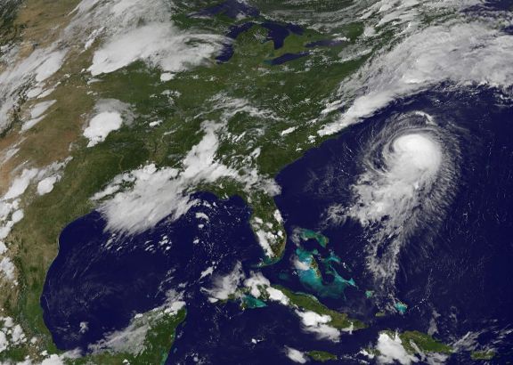 Huracán Gert se intensifica en el Atántico