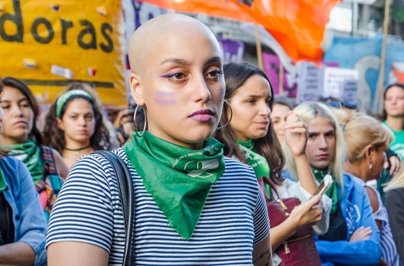 Senado argentino no aprueba ley de legalización del aborto