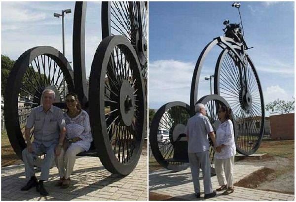 Camagüeyana Marta Jiménez regala escultura de gran formato a la capital cubana