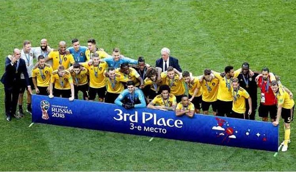 Bélgica vence a Inglaterra por tercer lugar en Copa Mundial de Fútbol